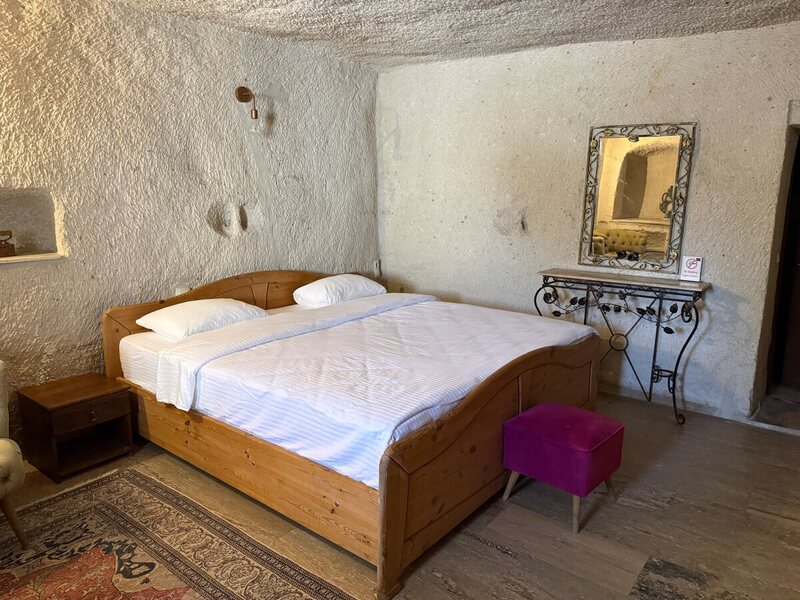 Leyla Cave House 101 — yatak odası